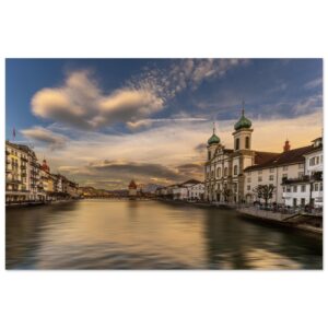 Goldener Sonnenuntergang in Luzern - Premium Poster